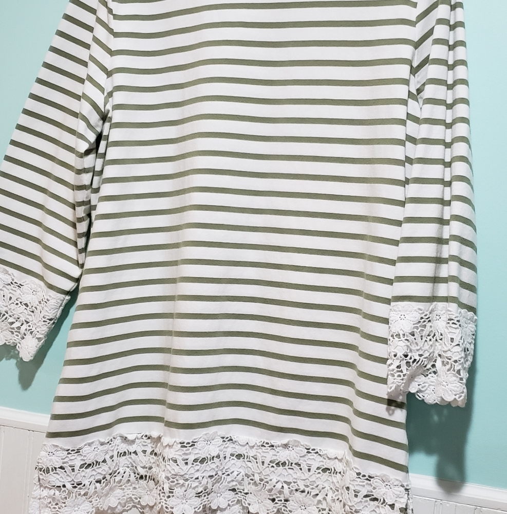 Denim and Co. Cotton top